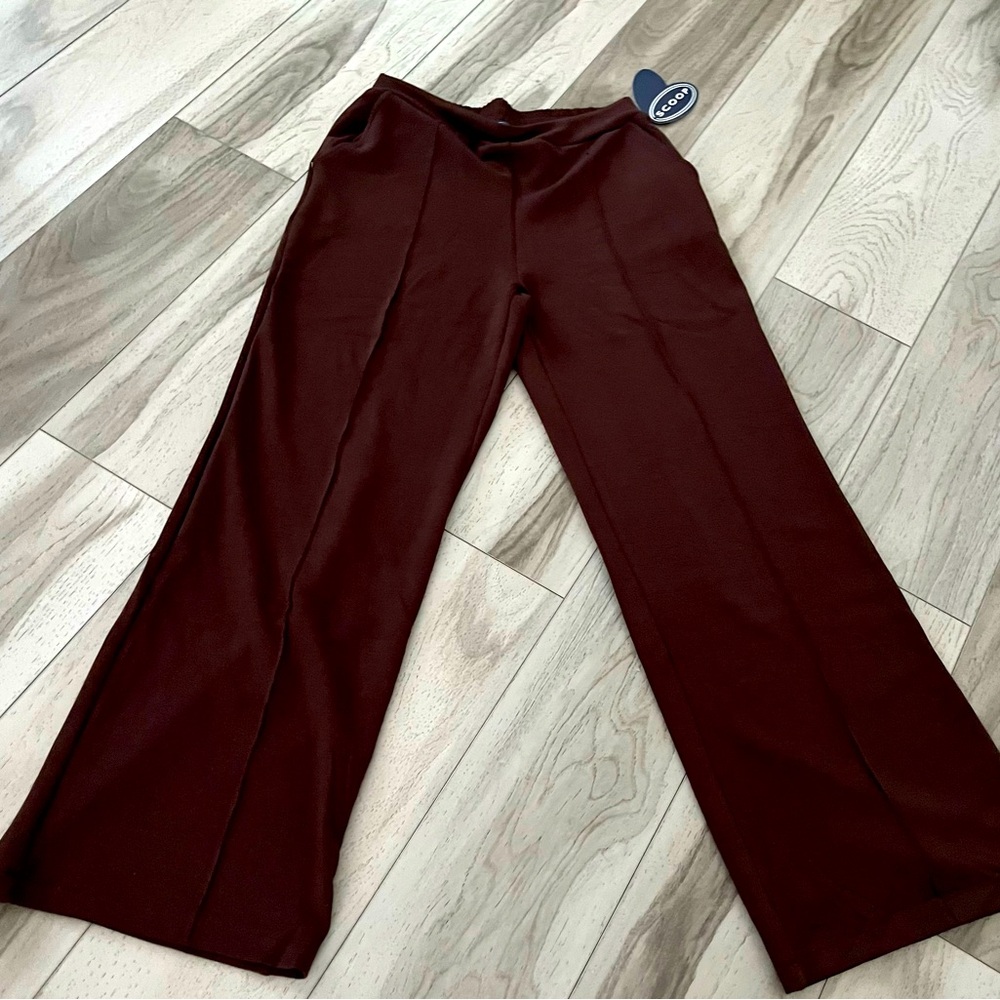 Women’s comfortable wide leg dress pants.